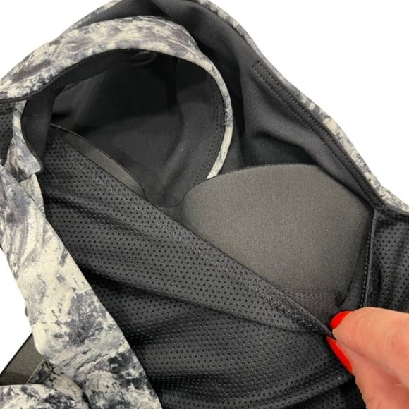 NWT Nike Swoosh Wrap Women's Medium Support Printed Sports Bra Large Black/White - Picture 4 of 7